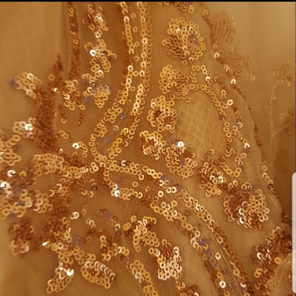 Gold/Nude Sequins Romper 💕HP💕 x2 - Picture 4 of 7